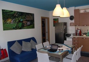 Blue flat with terrace