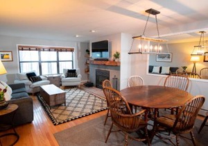 Modern & Updated Winterplace 3Br- Sleeps 12 condo in Ludlow