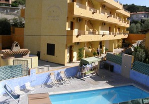 Pet-Friendly Apartment "Residence Pianeta Sardegna 11" with Pool, Terrace & A/C in Fluminimaggiore