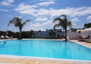 Room in BB - Stunning room in ancient Masseria near the sea in a quiet olive trees