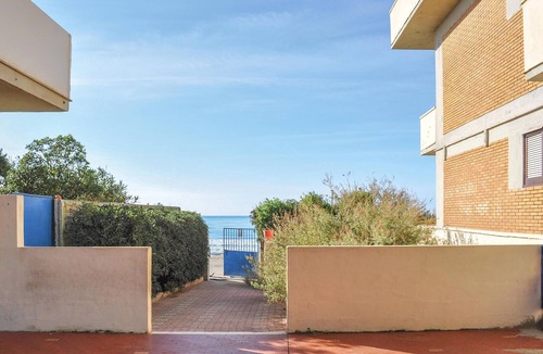 Torvaianica Apartment | 1 bedroom pet friendly apartment in Torvaianica