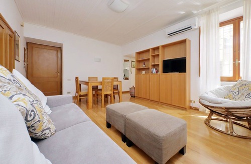 Quartiere III Pinciano Apartment | 1 Br. walking distance to Spanish Steps