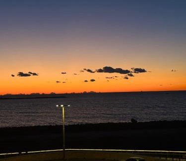 Fiumicino Apartment | 10min Airport Vista Mare Free Netflix Sunset Suite