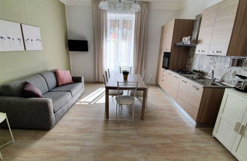 Castellammare di Stabia Apartment | 2 bedroom apartment 5 minutes from Pompeii and Sorrento