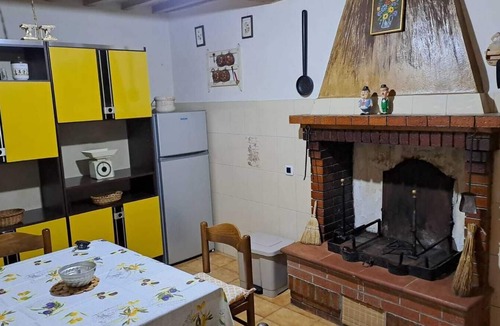 Semproniano Apartment | 2 bedroom apartment in Semproniano