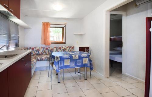 Torino di Sangro House | 2 Bedroom Pet Friendly Home In Torino Di Sangro