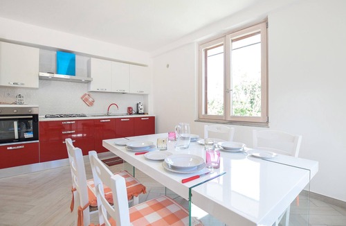 Sessa Cilento Apartment | 2 bedroom pet friendly apartment in Sessa Cilento
