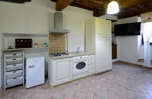 Scansano Apartment | 2 bedroom pet friendly apartment in Scansano