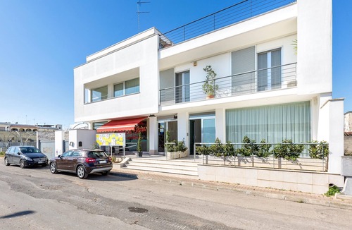 Leverano Apartment | 2178 Appartamento Negroamaro by BarbarHouse