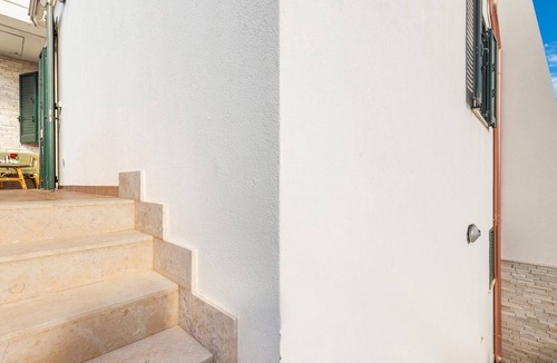 Scala di Furno Apartment | 2691 Appartamento Exotic by Barbarhouse