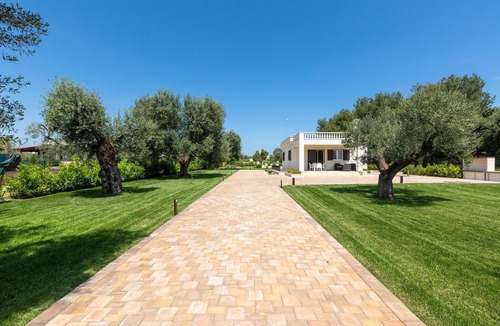 San Vito dei Normanni Villa | 2921 Villa La Seta by Perle di Puglia