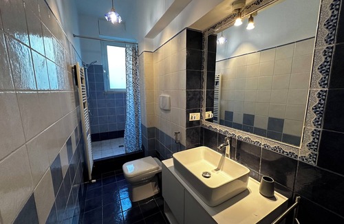 Parioli Bed & Breakfast | 3-bedroom bed & breakfast in perfect Roma with WiFi, AC