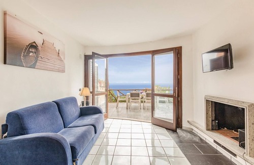 Sperlonga House | 3 bedroom pet friendly home in Sperlonga (LT)