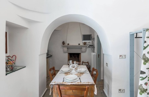 Ostuni Cottage | 3930 Trulli Le Chiancaredde Ostuni by BarbarHouse