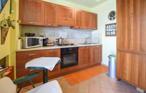 Lucera House | 4 Bedroom Cozy Home In Lucera