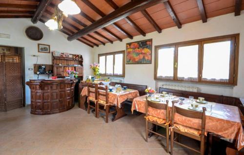Scansano Apartment | 4 Bedroom Lovely Apartment In Pomonte