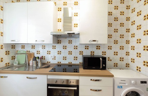Misano Adriatico House | 5 minutes from the beach semi-detached portion with garden convenient to services.