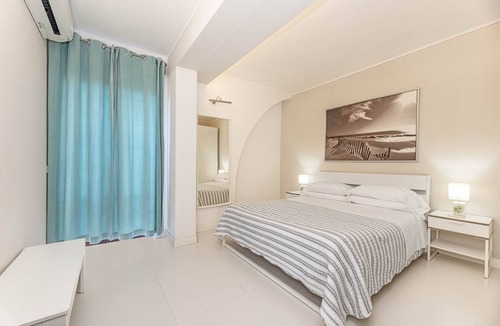 Portoferraio Old Town House | 5 minutes from Portoferraio harbor Two-room apartment on the ground floor with terrace