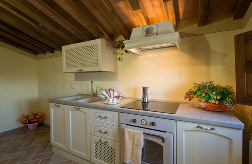 Cignano House | 7-BR villa with private pool set in a beautiful spot of the Tuscan countryside