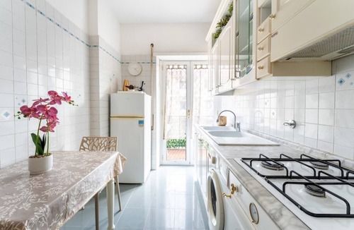 San Giovanni Apartment | 7th Floor Terrace Stay - San Giovanni & Colosseum