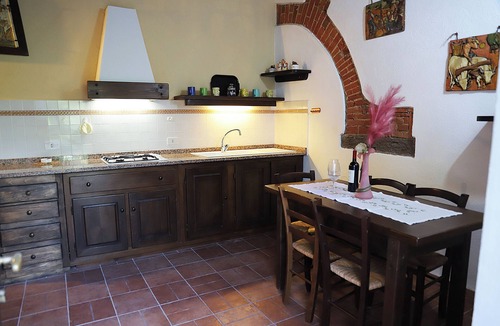 Castagneto Carducci Apartment | 8-person spacious apartment with pool close to the sea and cozy town.