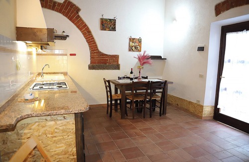 Castagneto Carducci Apartment | 8-person spacious apartment with pool close to the sea and cozy town.