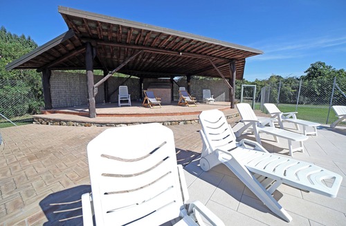 Castagneto Carducci Apartment | 8-person spacious apartment with pool close to the sea and cozy town.