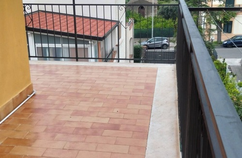 Porticello Apartment | A 125-square-meter apartment with a balcony where you can relax while gazing out at the sea