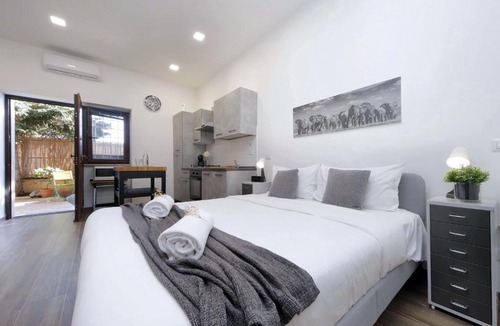 Zona XVI Torrenova Apartment | A Casa di Stefano by DomusDimore