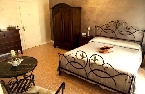 Lecce House | A Class