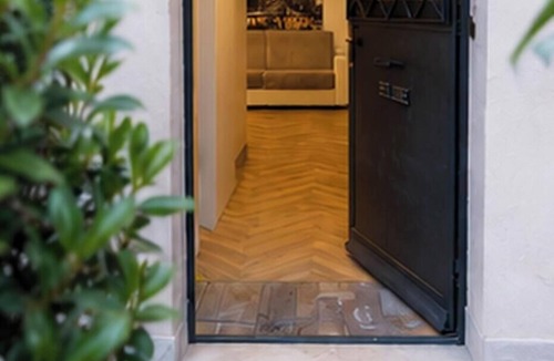 Monte Compatri Apartment | A modern retreat among the alleys of Monte Compatri, on the outskirts of Rome