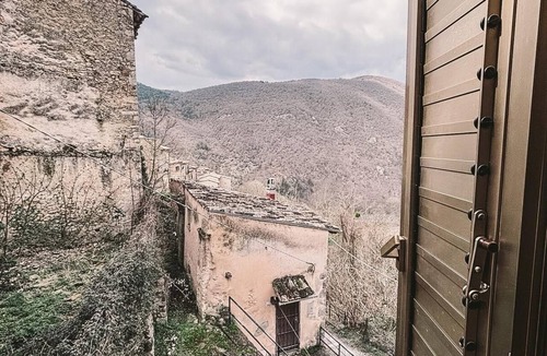 Acciano Apartment | A three-room apartment measuring 70 square meters, nestled in the natural beauty of the Abruzzo Apennines.