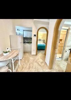 Piazza-Tralia-Pendolo Bed & Breakfast | A un passo dagli Dei