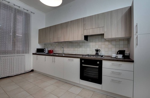 Dorsoduro Apartment | Accademia Opera Deluxe by Wonderful Italy