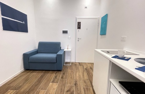 Mola di Bari House | Accommodation of Heroes - Suite with private terrace