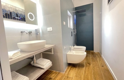 Mola di Bari House | Accommodation of Heroes - Suite with private terrace