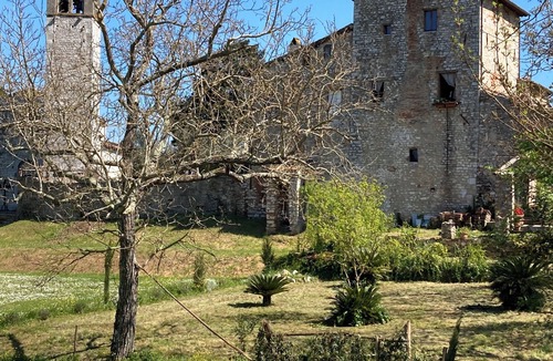 Vicopelago Apartment | Accommodations in a medieval tower in Lucca, surrounded by the tranquility of nature