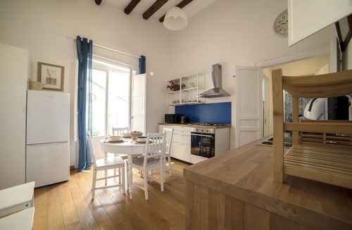Corso dei Mille - Sant'Erasmo Apartment | Adenzia Suite