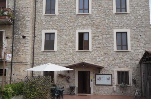 Fondi House | Affittacamere Casa di Elide