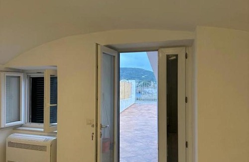 Ponza House | Agenzia Arcipelago Gary 2