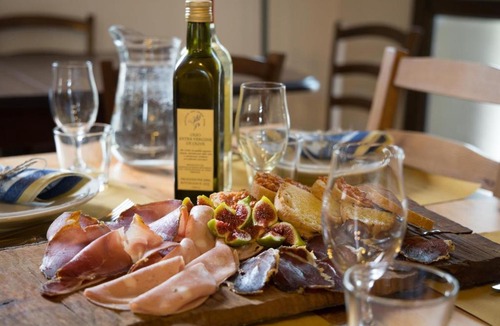 Collesanto House | Agriturismo azienda agraria Ippogrifo