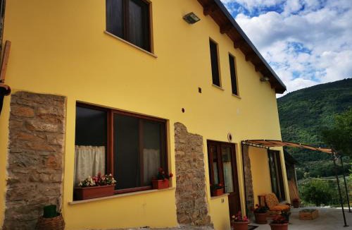 Roccadaspide Bed & Breakfast | Agriturismo B&B Il Girasole