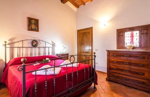 Pieve di Chio House | Agriturismo Tuscany with Panoramic Pool