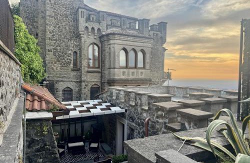 Rocca di Papa House | Al Castello De Farro, exclusive apartment in un vero castello