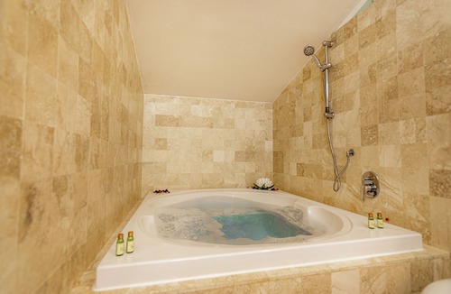Manciano Hotel | Albergo Poggio Bertino