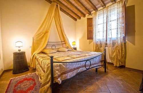Le Piazze Other | Allodola double bedroom flat facing pool with large veranda