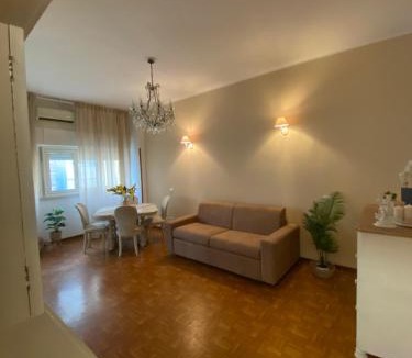 Quartiere XX Ardeatino Apartment | Alloggio Turistico Agiati