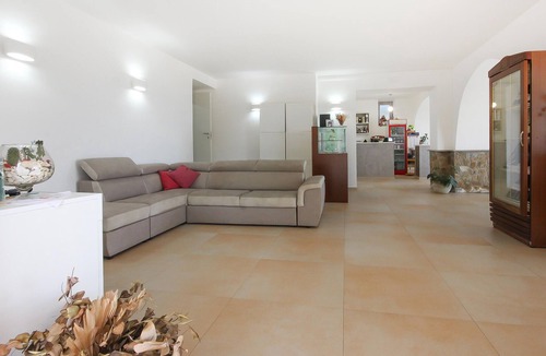 Laureana Cilento House | Amazing home in Laureana Cilento