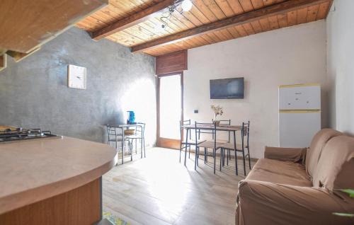 Casal Velino House | Amazing Home In Acquavella