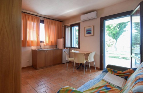 Pescia Romana House | Amazing home in Pescia Romana with WiFi